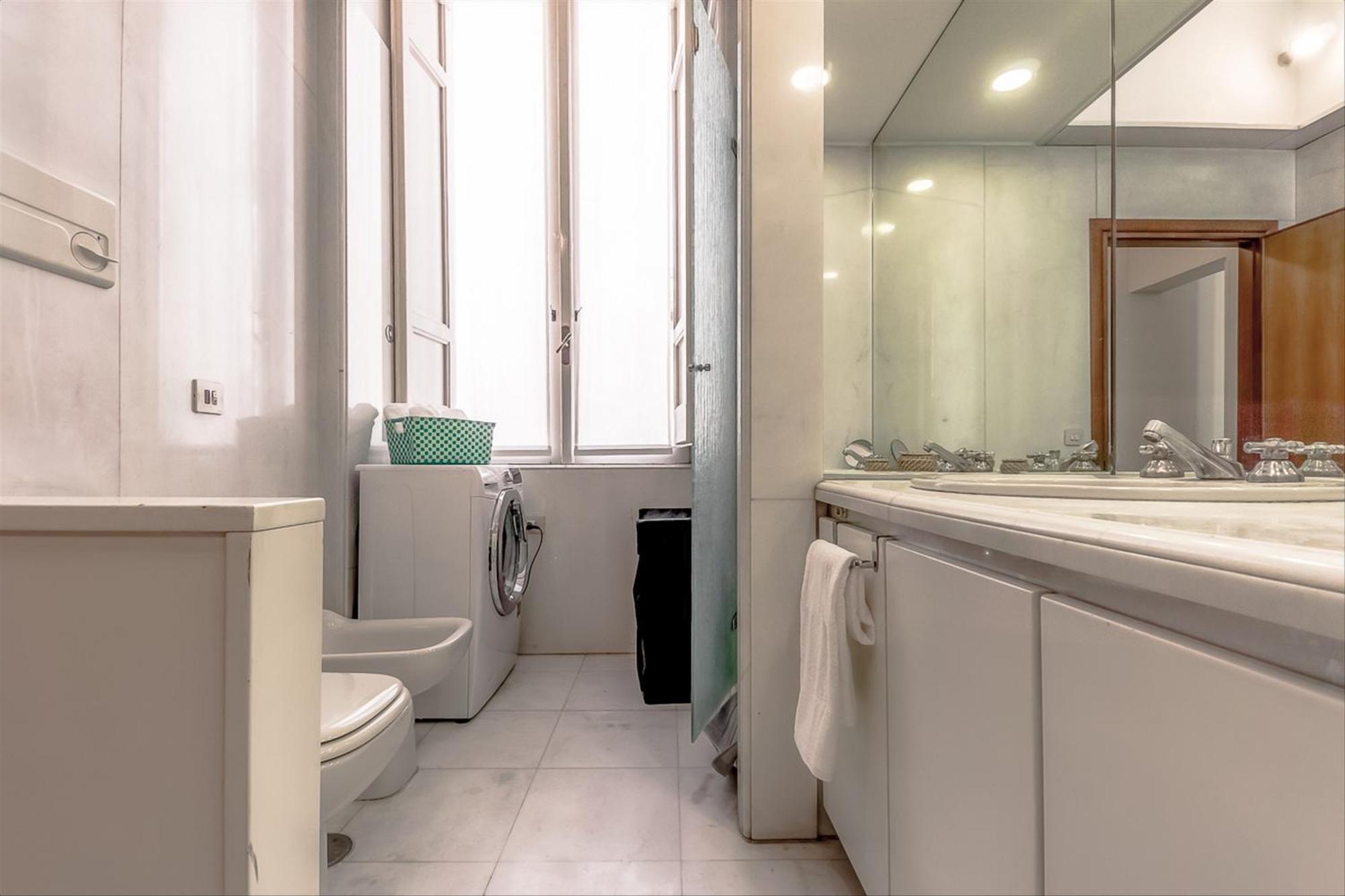 Palazzo Borghese Lovely Flat Рим Экстерьер фото